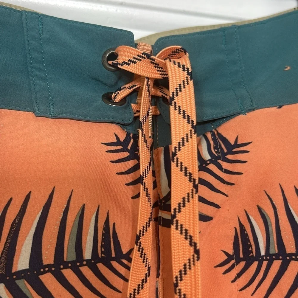 Patagonia Stretch Planing Peach Swim Short, size 29